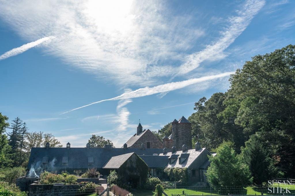 view of the whole blue hill stone barns 