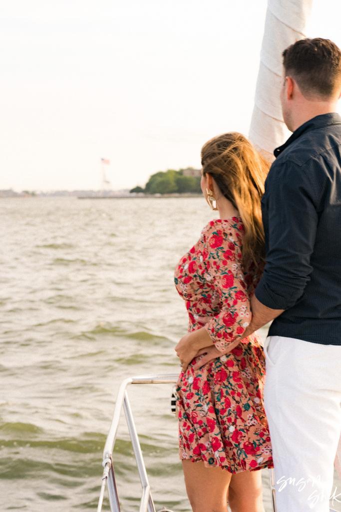 sailing engagement photos, engagement photos, engagement shoot, engagement session, sailing photos, sailing photography, yacht photography, sailing couple, sailing photoshoot, sailing photo shoot, true sailing, new york engagement, engagement session in nyc