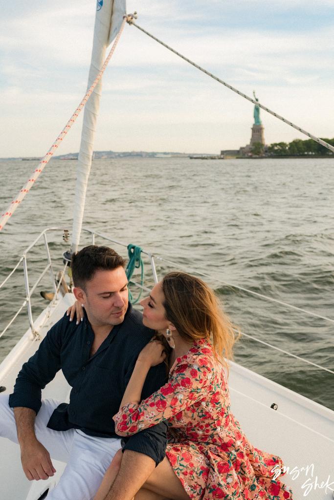 sailing engagement photos, engagement photos, engagement shoot, engagement session, sailing photos, sailing photography, yacht photography, sailing couple, sailing photoshoot, sailing photo shoot, true sailing, new york engagement, engagement session in nyc