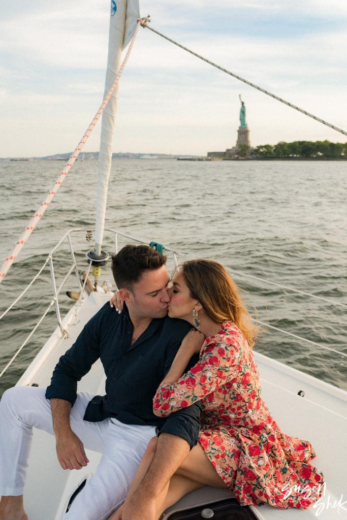 sailing engagement photos, engagement photos, engagement shoot, engagement session, sailing photos, sailing photography, yacht photography, sailing couple, sailing photoshoot, sailing photo shoot, true sailing, new york engagement, engagement session in nyc