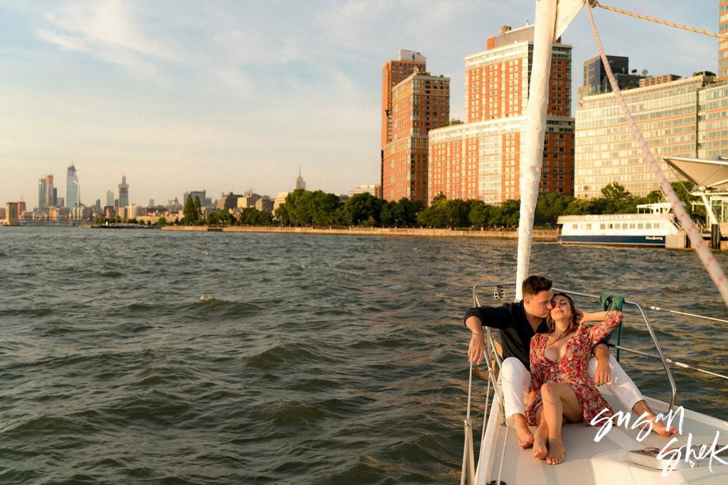 sailing engagement photos, engagement photos, engagement shoot, engagement session, sailing photos, sailing photography, yacht photography, sailing couple, sailing photoshoot, sailing photo shoot, true sailing, new york engagement, engagement session in nyc