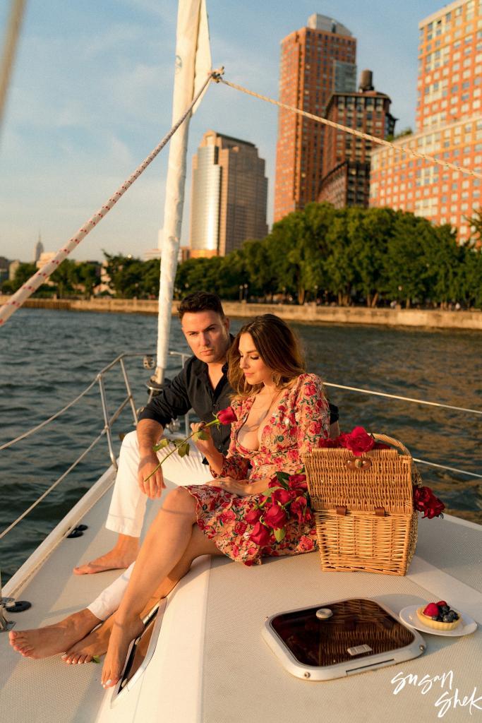 sailing engagement photos, engagement photos, engagement shoot, engagement session, sailing photos, sailing photography, yacht photography, sailing couple, sailing photoshoot, sailing photo shoot, true sailing, new york engagement, engagement session in nyc