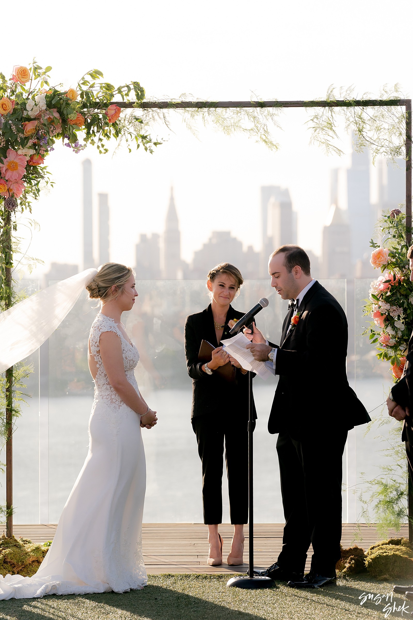 william vale hotel wedding, the william vale, the william vale hotel, william vale wedding, weddings at william vale hotel, brooklyn wedding. wedding photographer, nyc wedding photographer