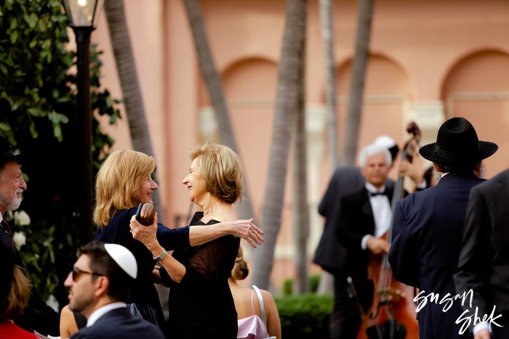 boca wedding, boca raton wedding, boca raton resort and spa wedding, boca raton resort, destination wedding, destination wedding photographer, nyc wedding photographer, susan shek photography, lee grebenau, lee grebenau wedding dress, beautini, beautini by blo, 