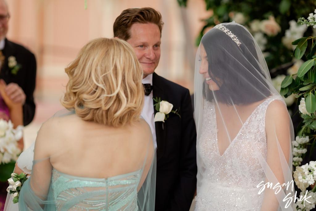 boca wedding, boca raton wedding, boca raton resort and spa wedding, boca raton resort, destination wedding, destination wedding photographer, nyc wedding photographer, susan shek photography, lee grebenau, lee grebenau wedding dress, beautini, beautini by blo, 