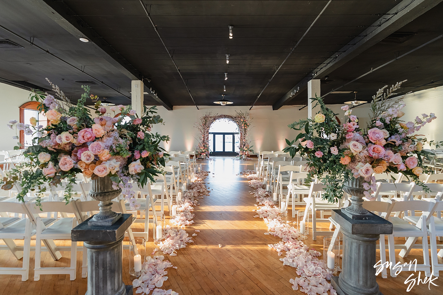 liberty warehouse wedding photos, liberty warehouse wedding, liberty warehouse wedding photography, nyc wedding photographer, susan shek photography