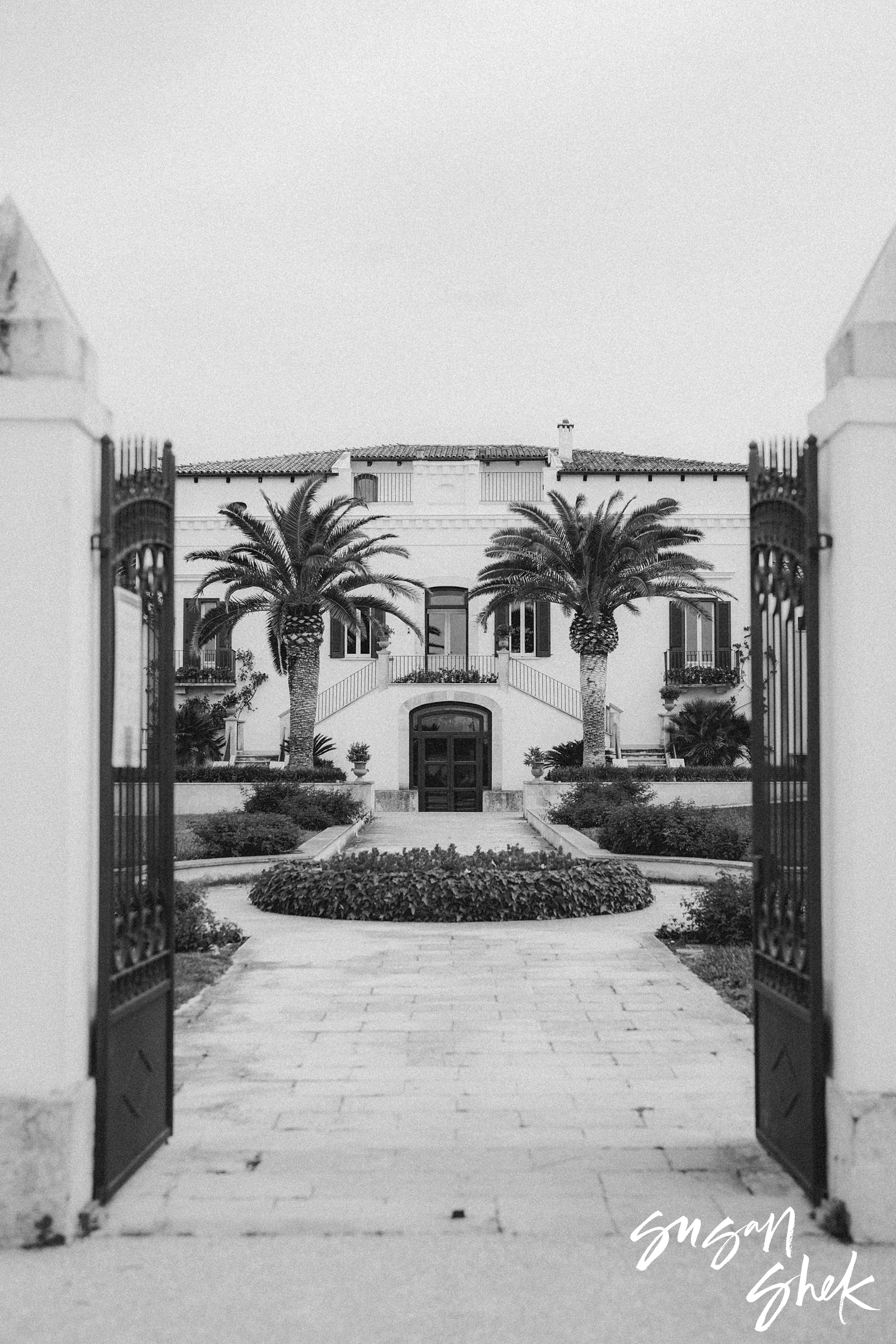 villa wedding details in trani puglia italy