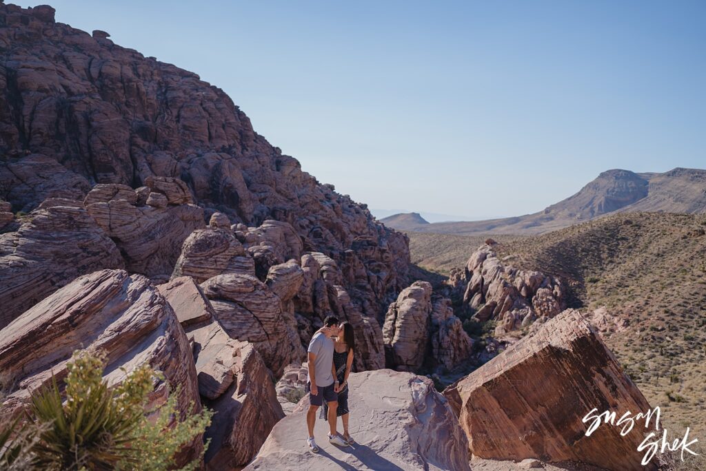 red rocks las vegas engagement photos, engagement photos taken in las vegas red rocks, unique engagement photo location