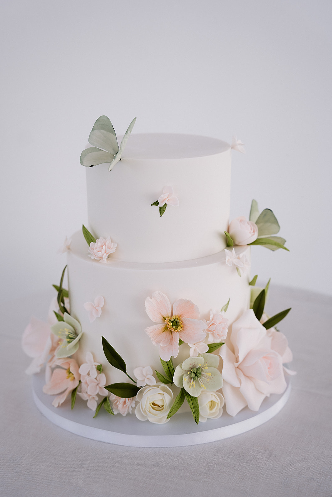 luxury wedding cake in NYC
